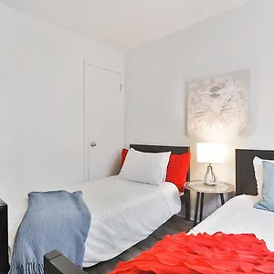 Free Parking In Beautiful Lachine Apartment